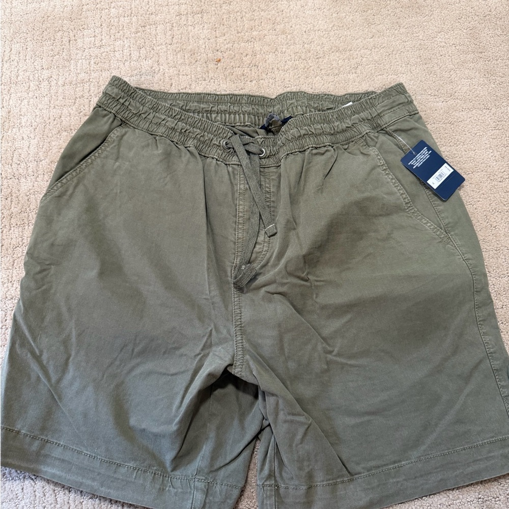 Lucky Brand Men's Olive Green Drawstring Shorts